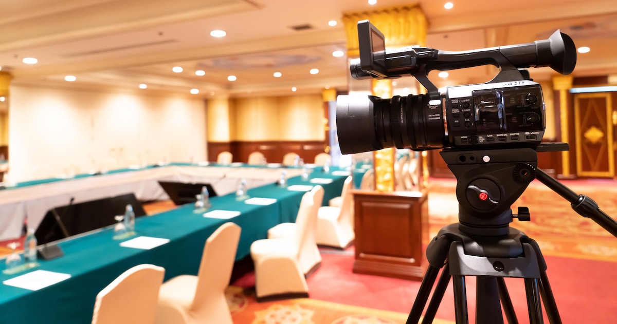 6 exciting ideas for creating hotel marketing videos | hotel software